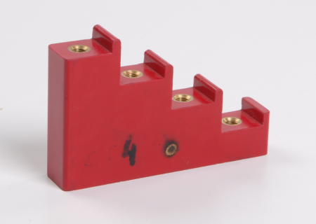 IEK - ИС4-20 (М6) изолятор ступенчатый с болтом (красный) 